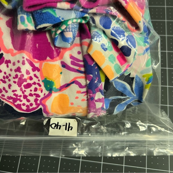 Lilly Pulitzer Set of 4 Luxetic Leggings Small - Picture 11 of 11